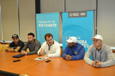 Rojo, De Haes, Arano, Acevedo y Sasso en presentaciÃ³n de la velada del 19/5