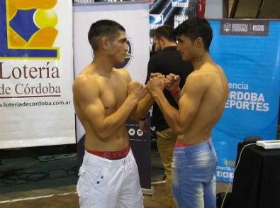 Clavero (izq) y CÃ³rdoba luego de pasar por la balanza.